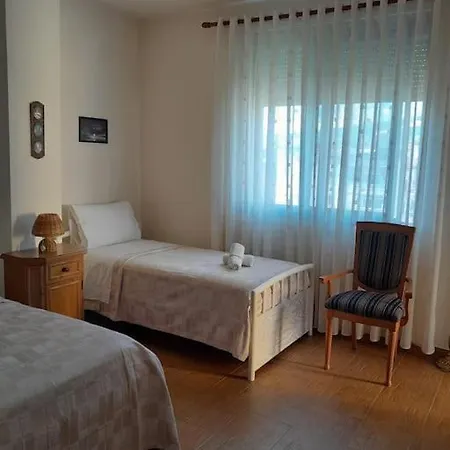 Stadiumi House Pogradaş